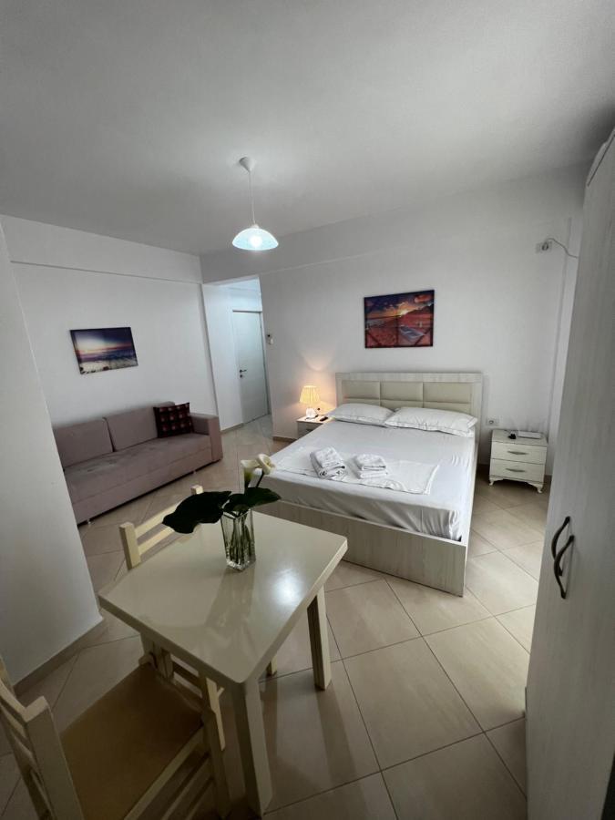 Garden Villa Eva Sarande Bagian luar foto