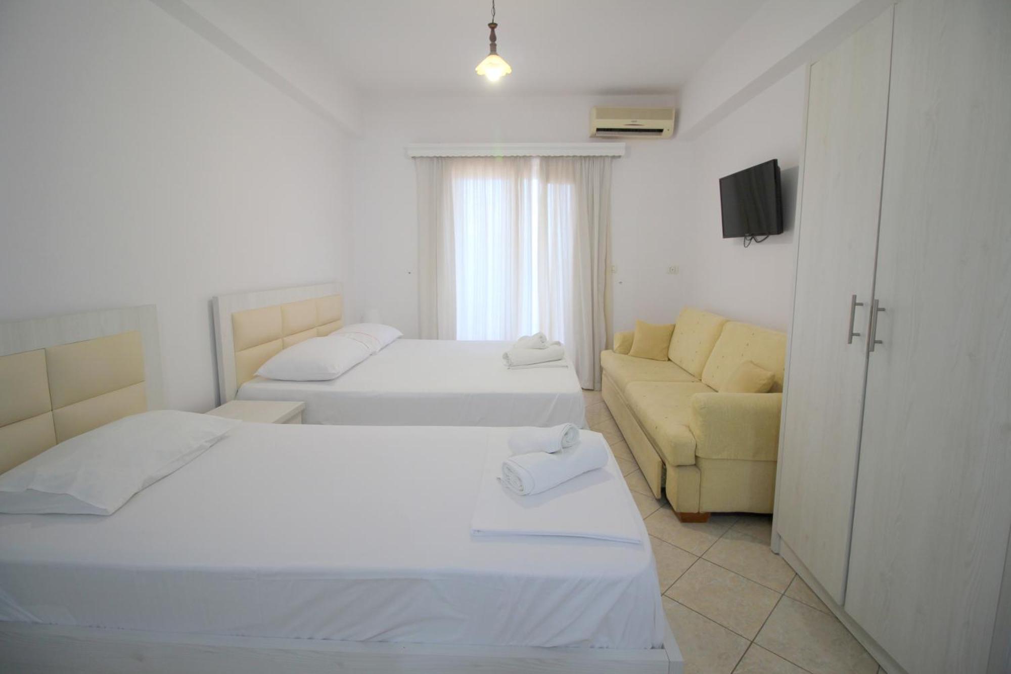 Garden Villa Eva Sarande Bagian luar foto