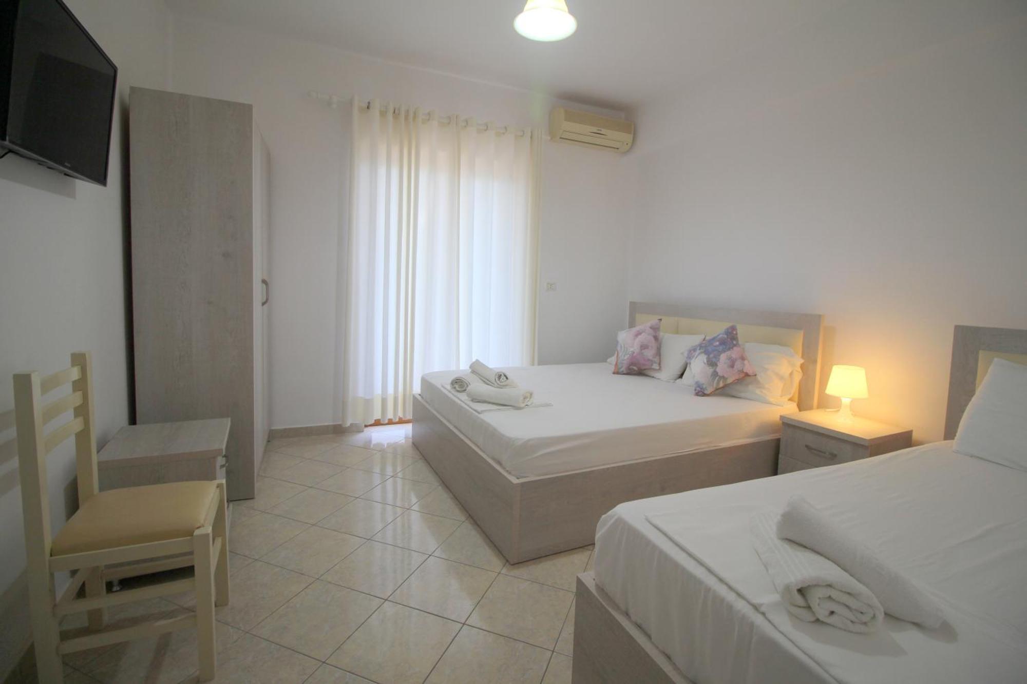 Garden Villa Eva Sarande Bagian luar foto