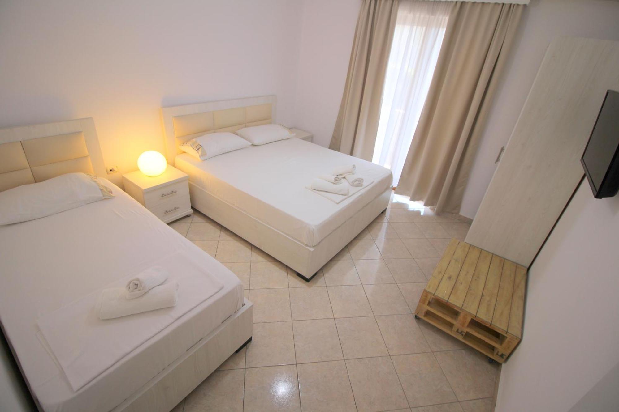 Garden Villa Eva Sarande Bagian luar foto